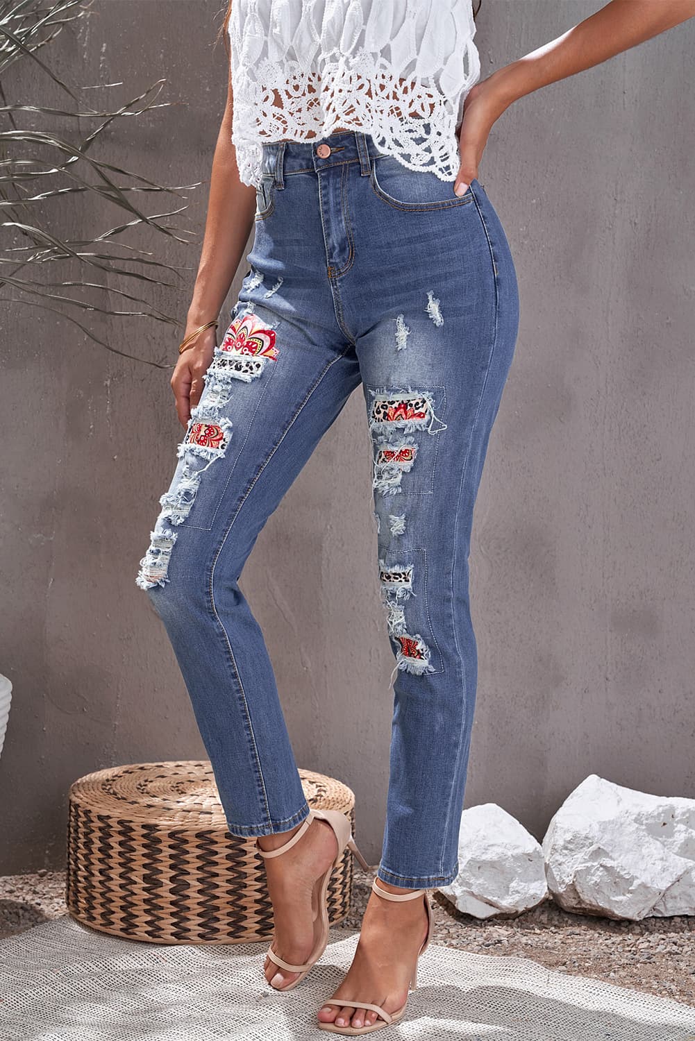 Leopard Patch Ankle-Length Jeans